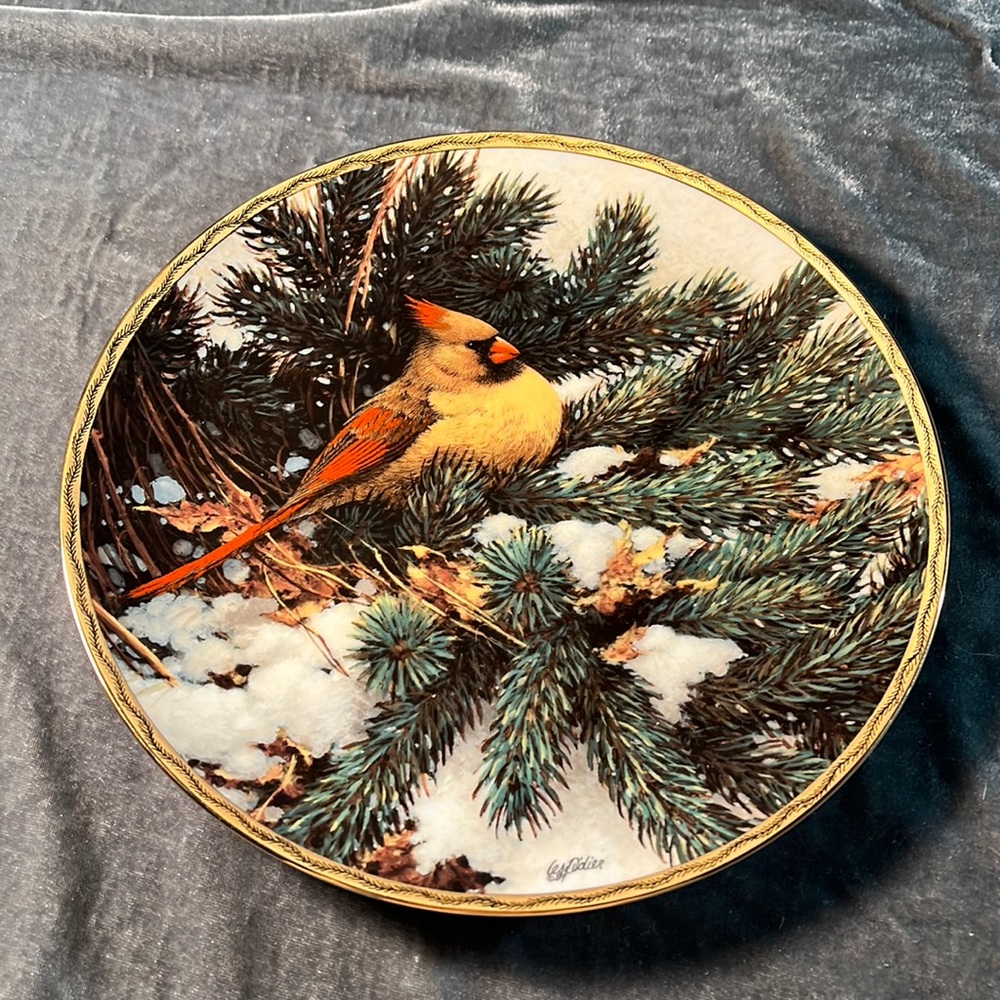 Winter Grotto Bird Plate